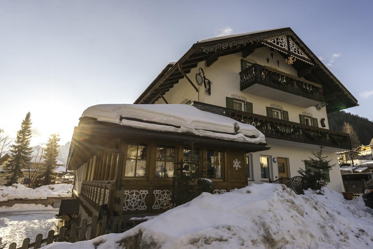 Appartamenti Ladina Campitello di Fassa Eksteriør billede