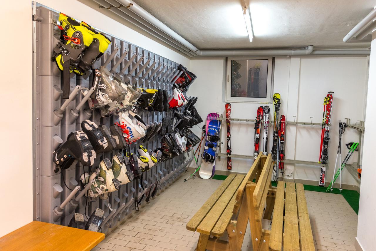 Appartamenti Ladina Campitello di Fassa Eksteriør billede