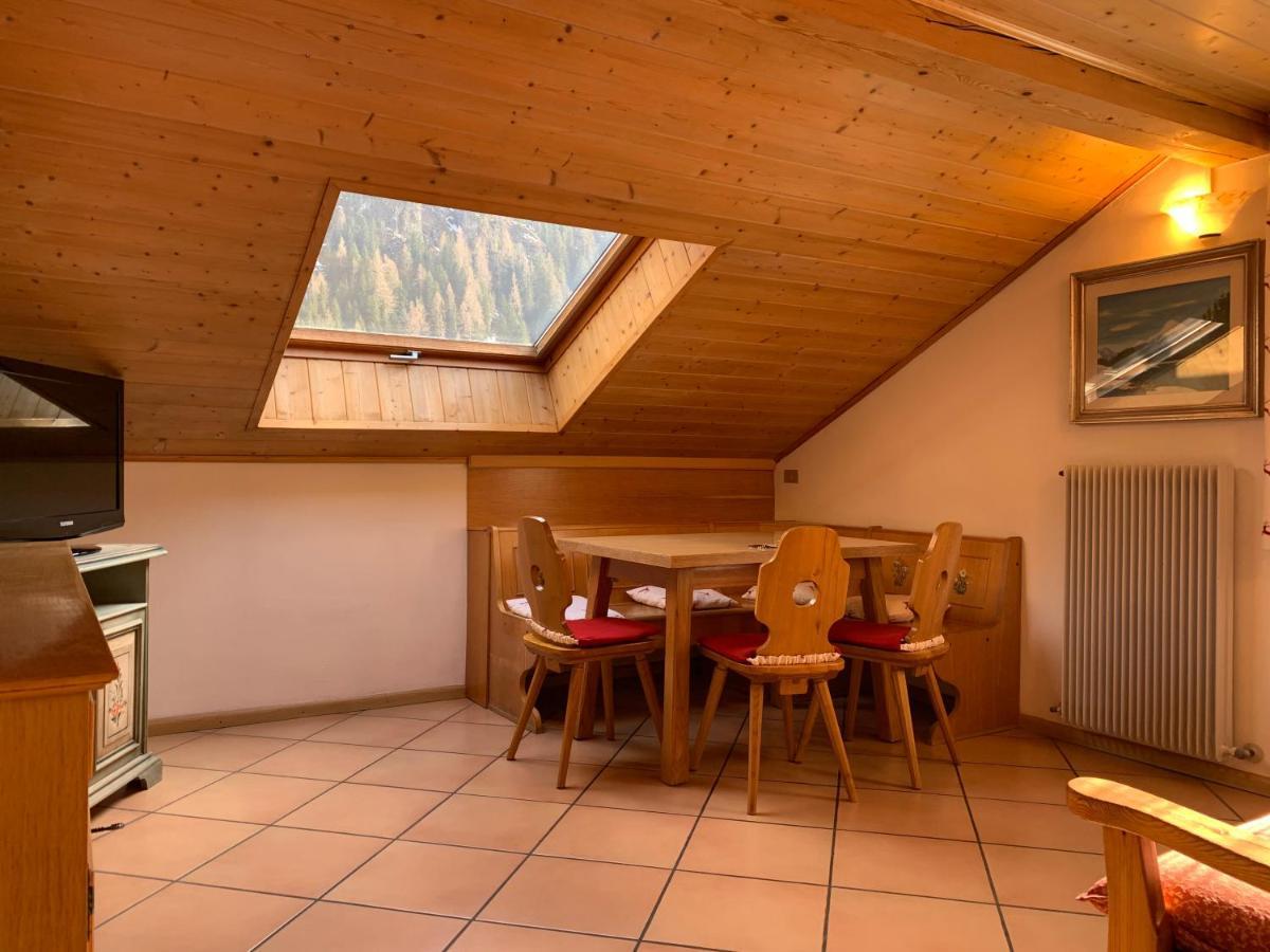 Appartamenti Ladina Campitello di Fassa Eksteriør billede